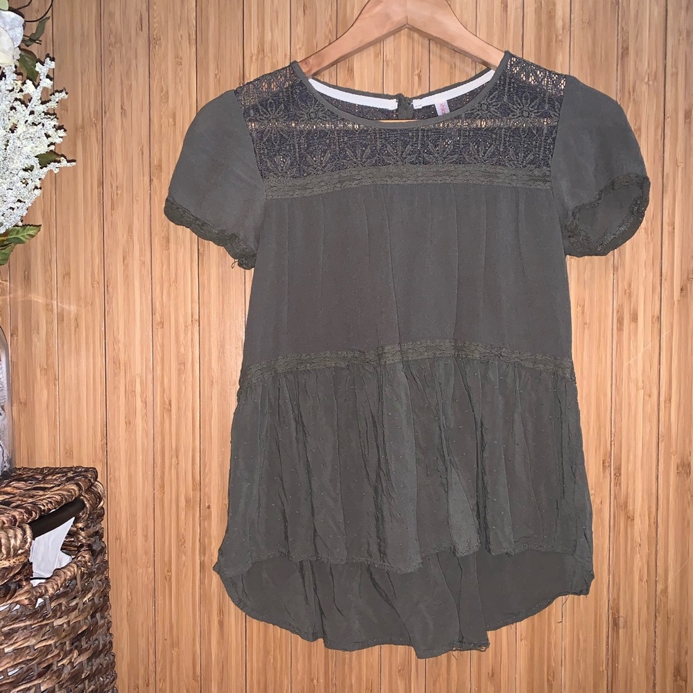 Women’s blouse